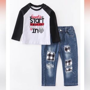 NWT GIRLS SIZE (12)M 2 piece set.